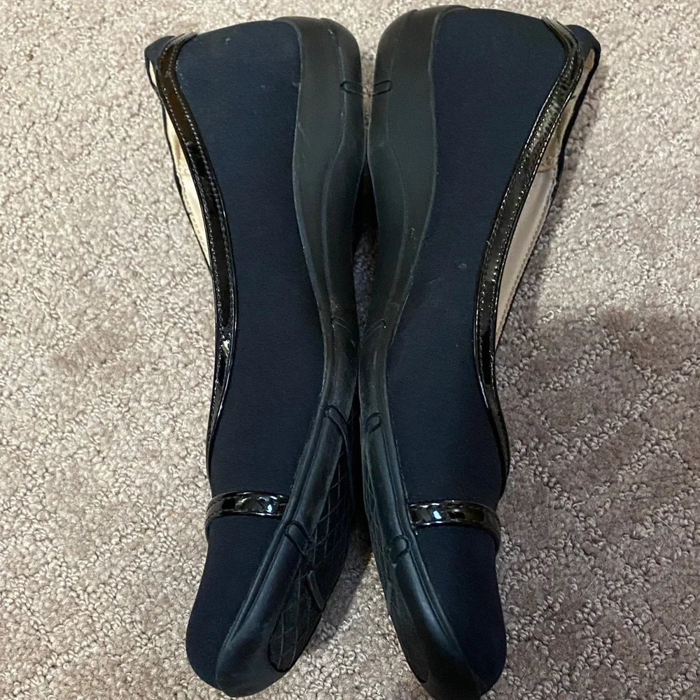 Life Stride Women's Black 8.5M Ballet Flats with Glossy Trim Wedding Guest